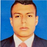 profesor de deporte y educación física imparto clase a niños de todas las edades